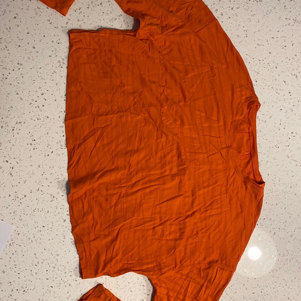 LULULEMON Muscle love long sleeve crop shirt tiger mesh warm coral orange; sz 6